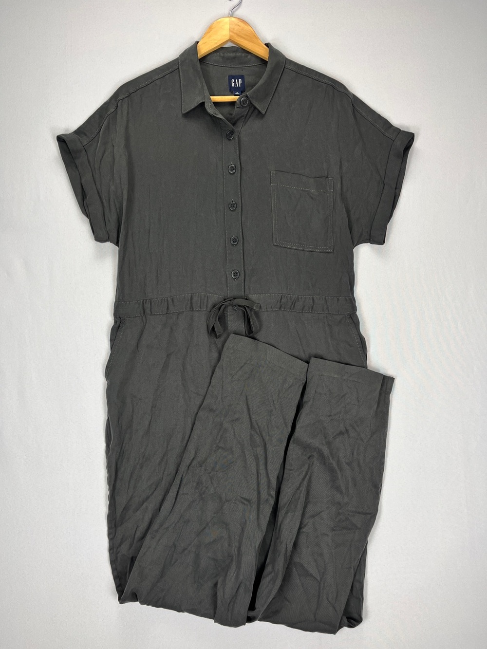 Gap Jumpsuit Women’s Size 12 Tall Grey Lyocell Soft Short Sleeve Collared Tie